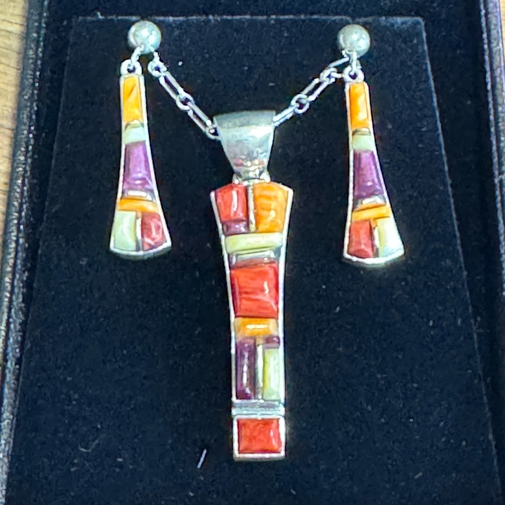 Native Silversmith Kenneth Bitsie Geometric Pendant and Earring Set